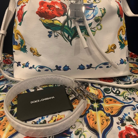 Dolce & Gabbana Claudia Bucket bag - Picture 4 of 8